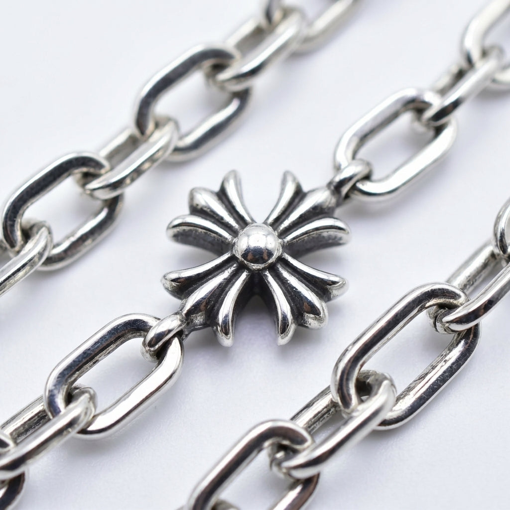 สร้อยคอสแตนเลสแท้ ลายโซ่สมอประดับกางเขนกอธิครมดำ (Gothic Cross Antique Silver Anchor Chain)
